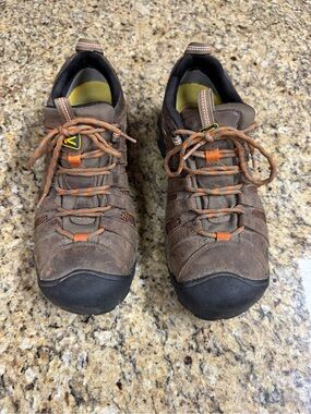 Keen Men's Brown Athletic Hiking Shoes with Orange Accents